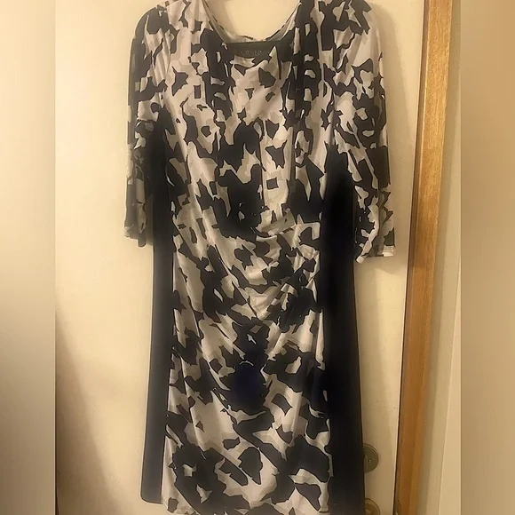 Ralph Lauren Navy & Cream (Size 16) Bateau Sheath Patterned Ruched Office Dress - Picture 3 of 16